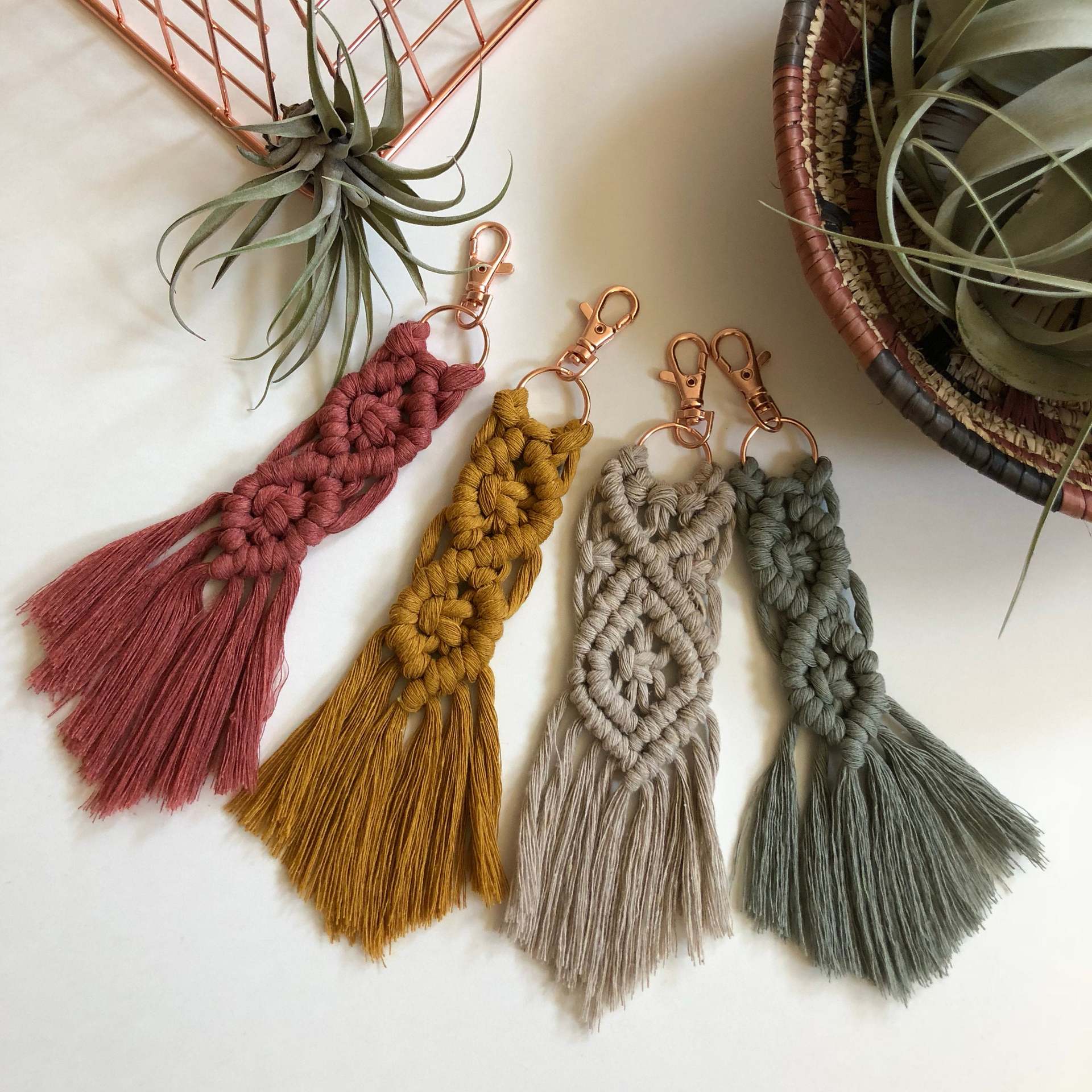 Wholesale Metal Handwoven lanyard keychain keychain